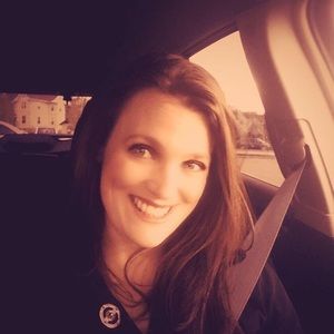 Meet your Posher, Dana